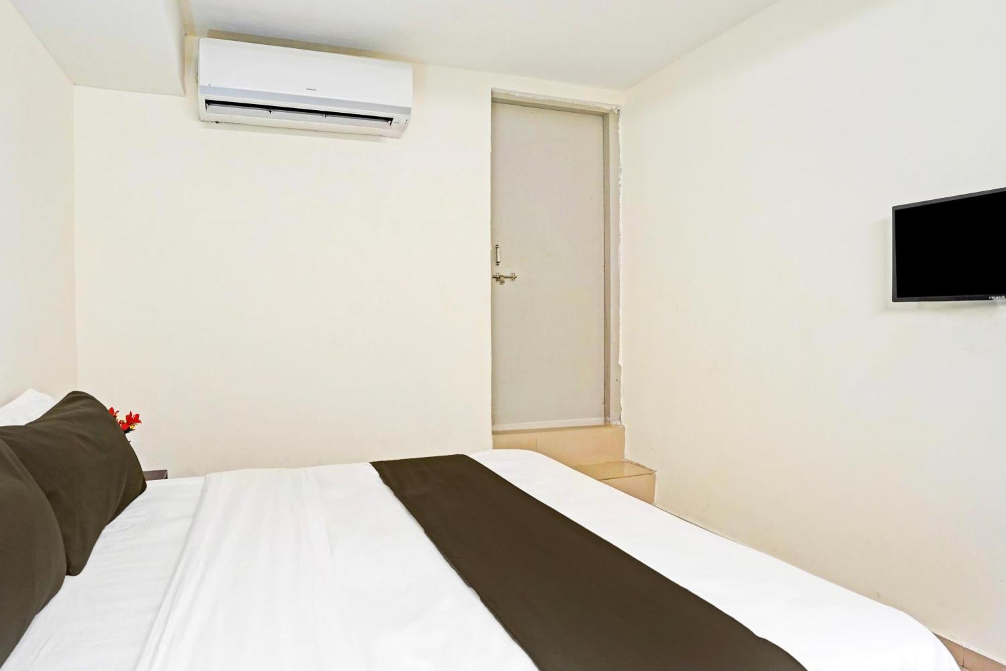 Hotel O Himalaya Inn Ahmadabad Zewnętrze zdjęcie