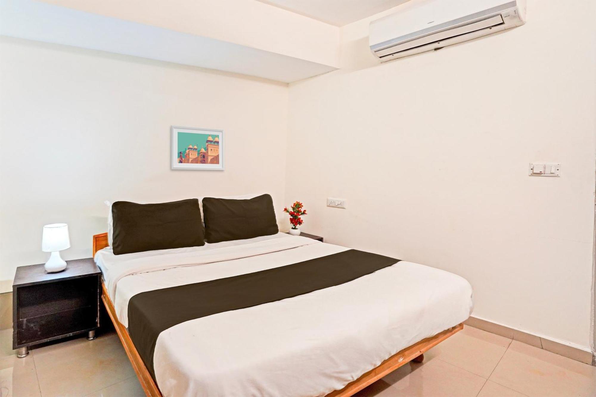 Hotel O Himalaya Inn Ahmadabad Zewnętrze zdjęcie